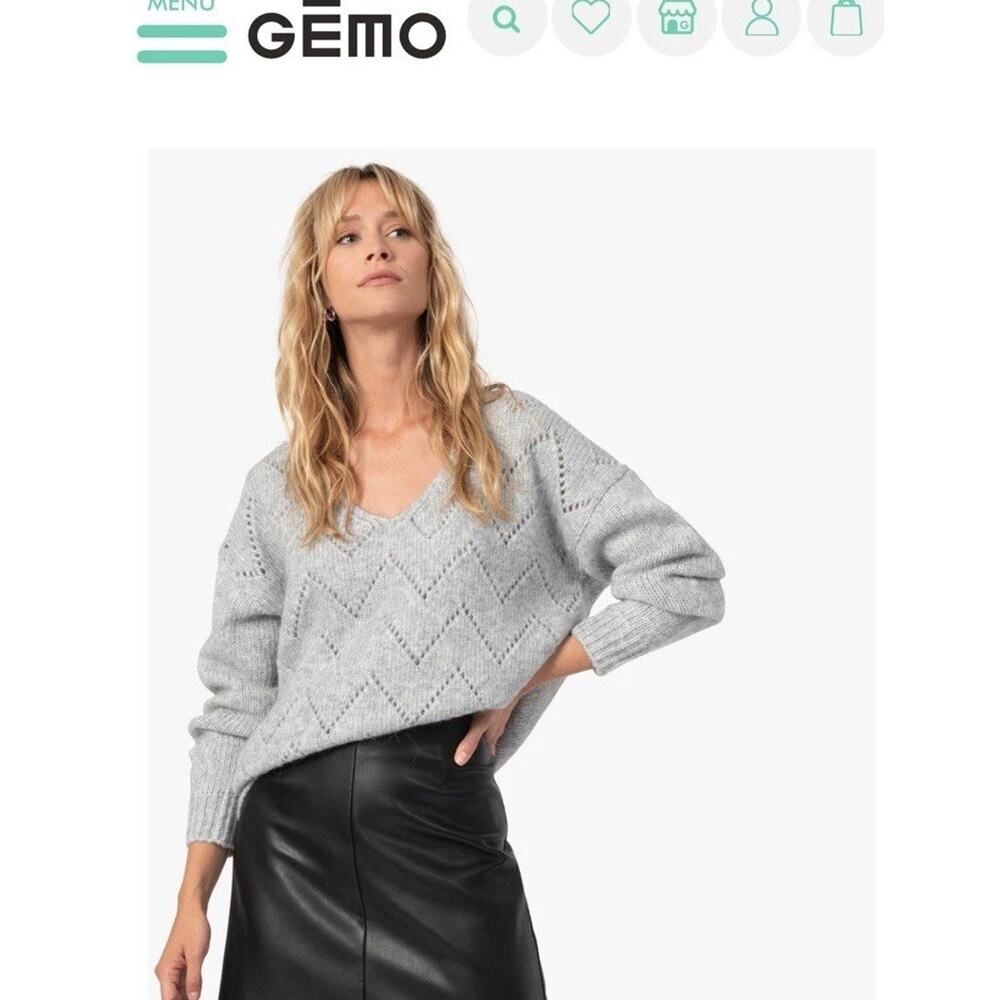 GEMO Sz M Women's Grey Sweater Large Open V-neck Polyester Alpaca